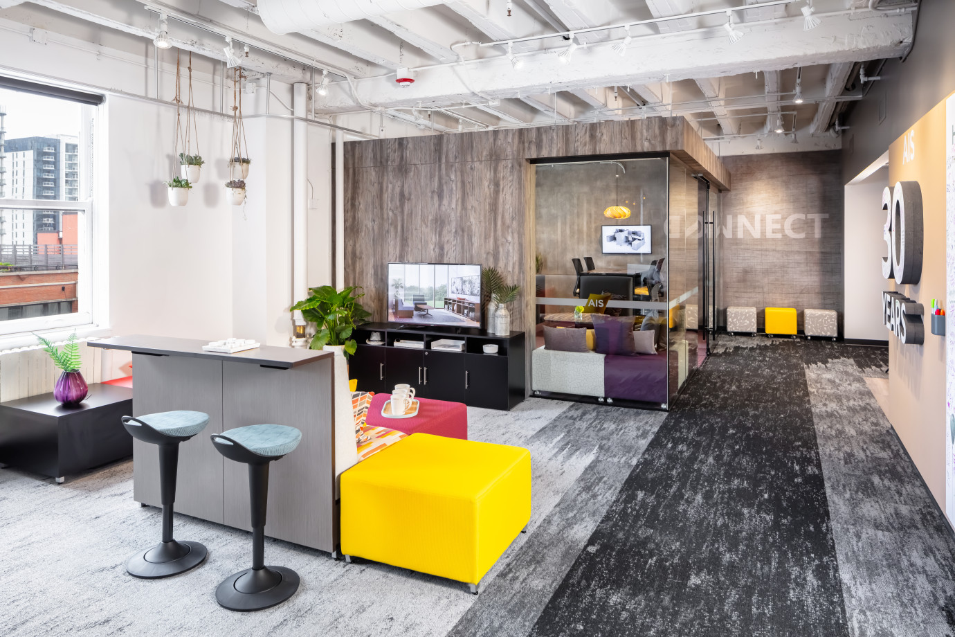Preview of 2019 NeoCon Showroom Shots LB Lounge 2