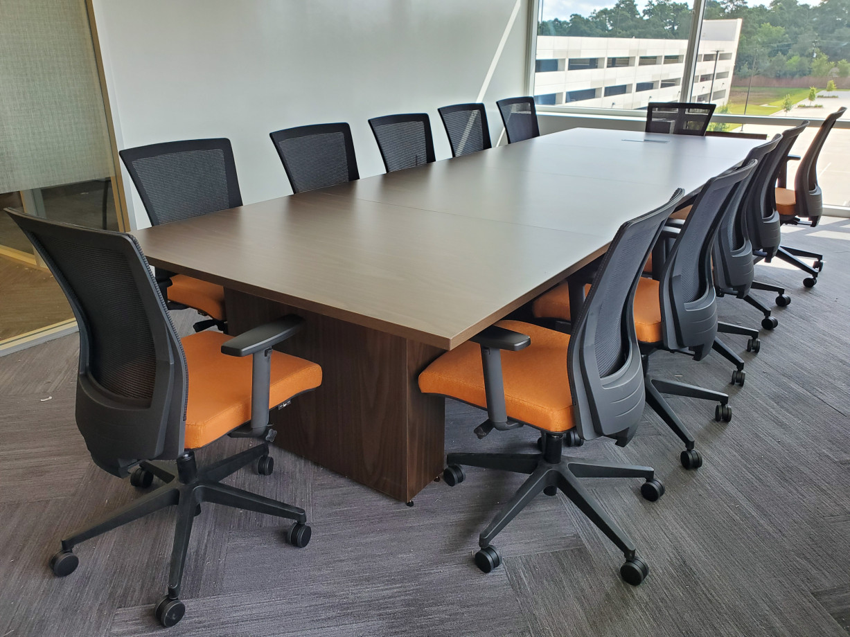 Preview of Client Site, Calibrate Series Table with Upton Seating