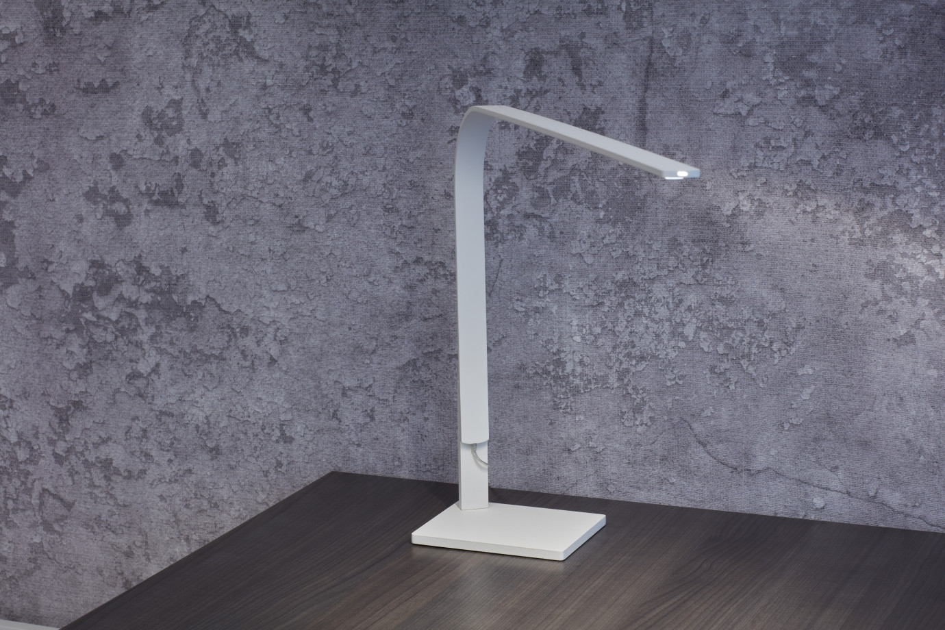 Preview of LIM Light Desk Lighting