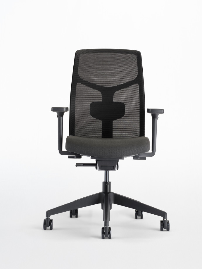 Preview of Chelsea Express Black Frame and Black Seat and Mesh, front view
