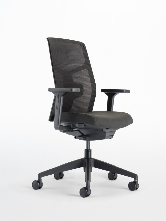 Preview of Chelsea Express Black Frame and Black Seat and Mesh, 3/4 view