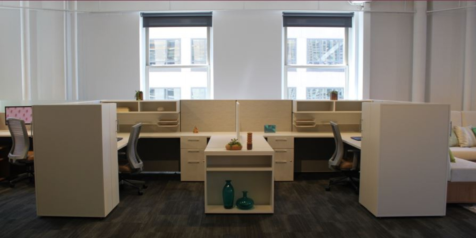 Preview of Matrix Open Plan Frame and Tile System Workstation with Storage Divider