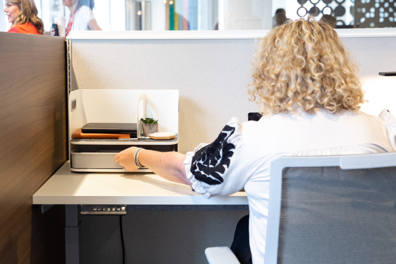 Preview of NeoCon 2023 Desktop Organizer