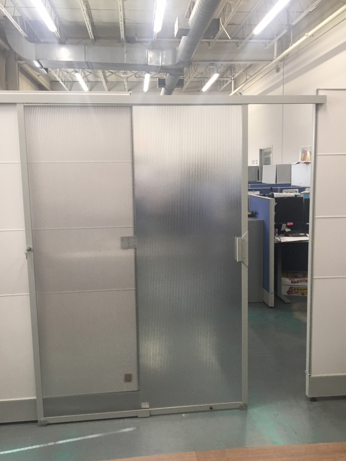 Preview of Divi Sliding Door Open