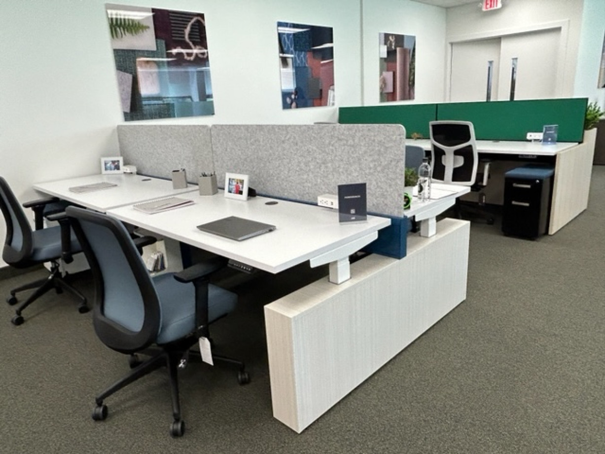 Preview of Encounter with Laminate Base New Jersey Regional Showroom