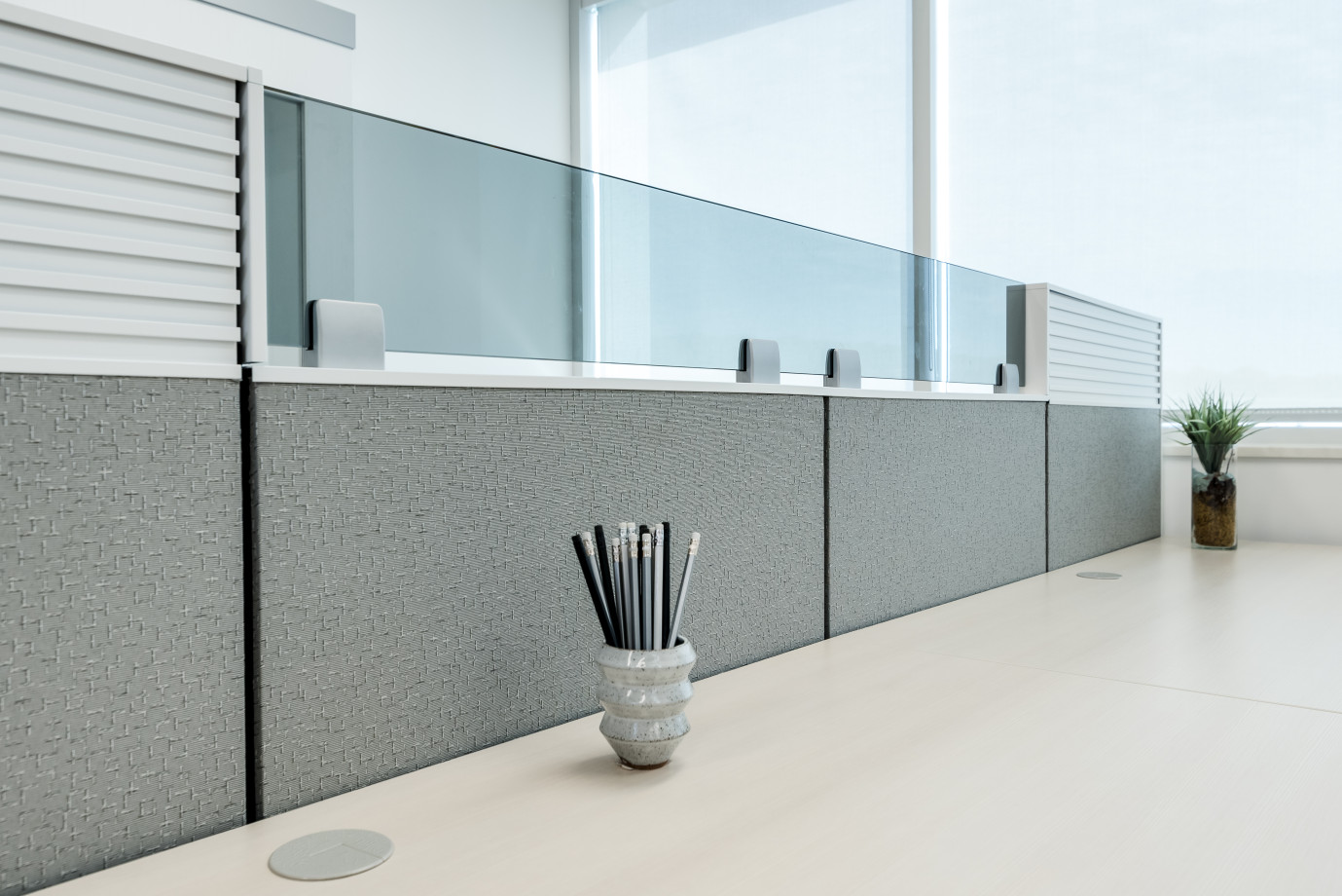 Preview of Matrix Panel View with upmount grey tint glass screen and tool rail insert at Client Space