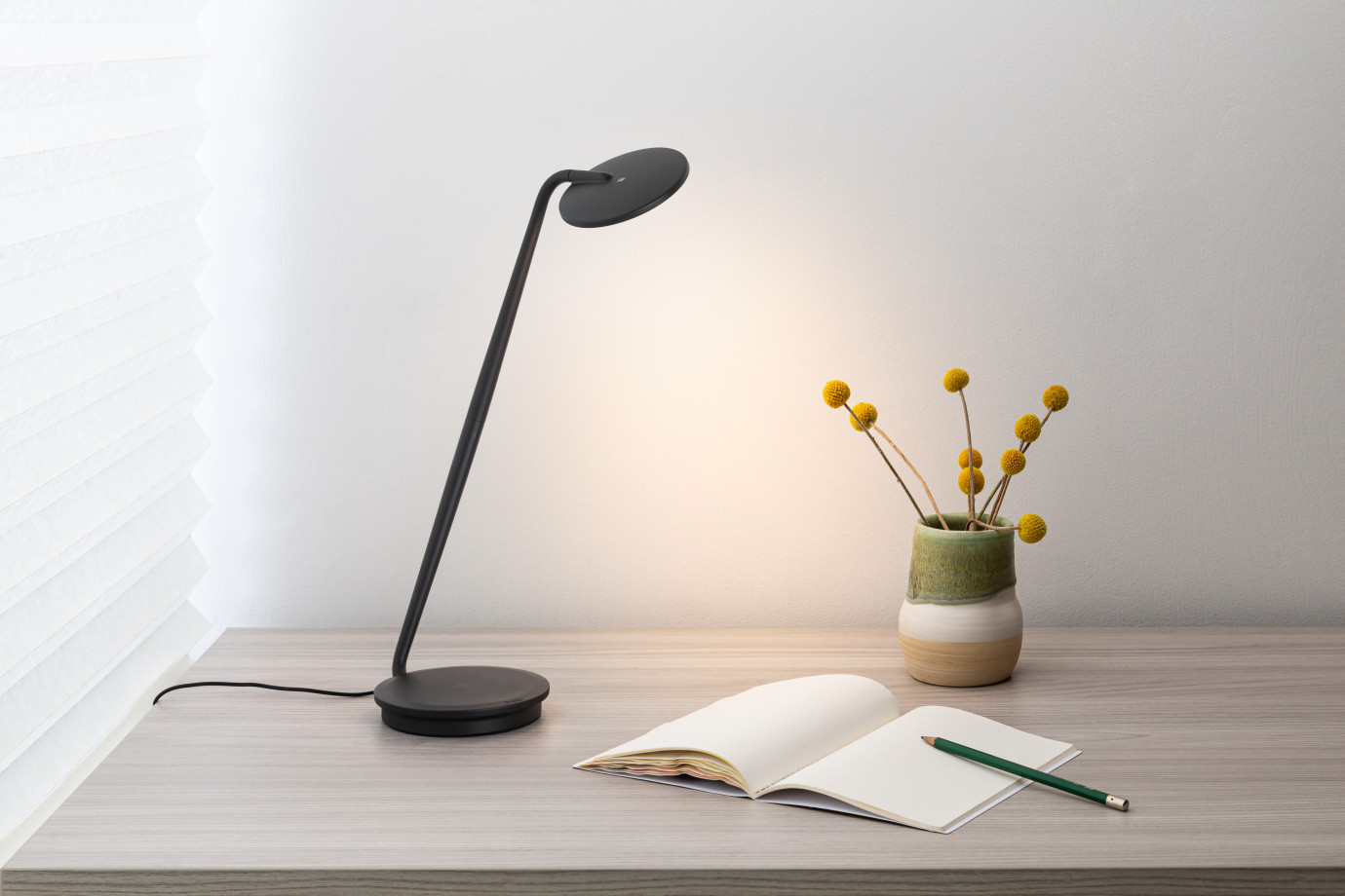 Preview of Pixo Desk Lighting in Black