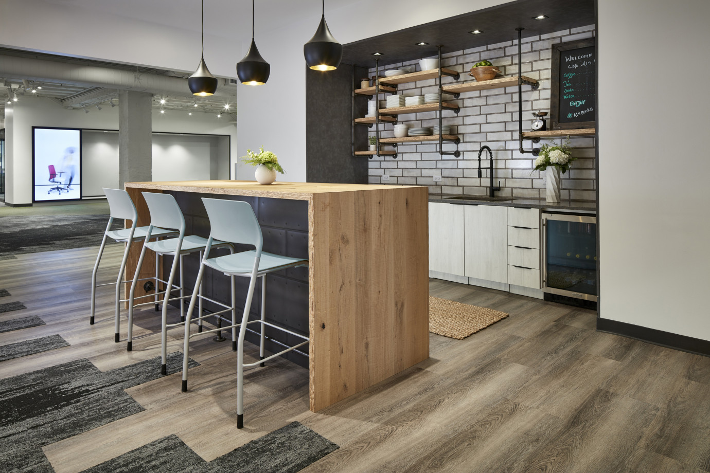 Preview of Chicago Showroom Cafe NeoCon 19 with Pierce Seating