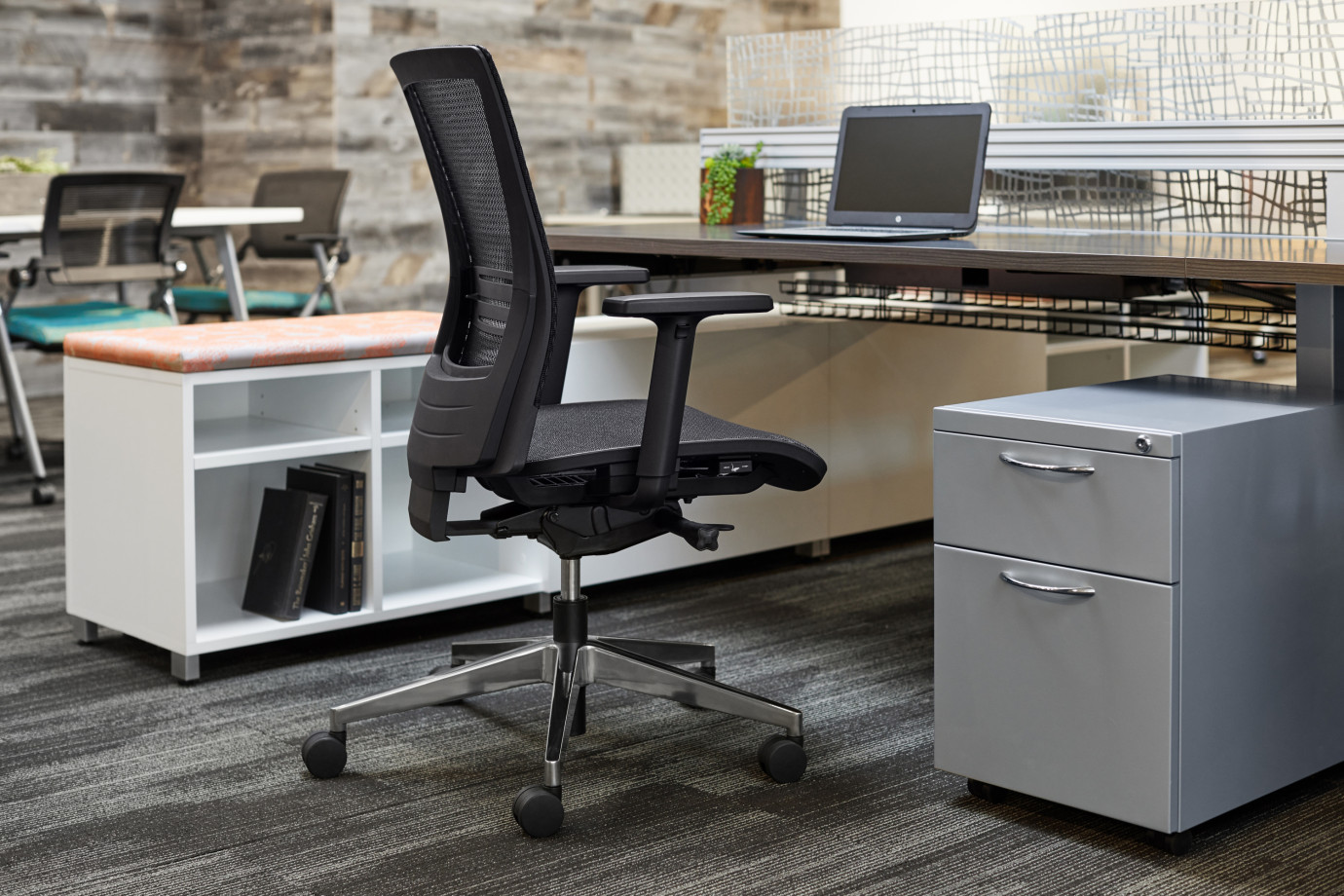 Preview of Oxygen Benching station with Calibrate Storage and Upton Seating