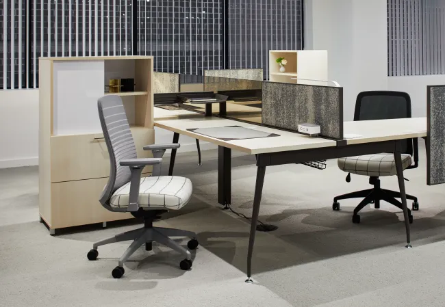 2018-AIS Washington D.C. Showroom Oxygen Workstation with Calibrate Series Storage and Bolton Task Seating