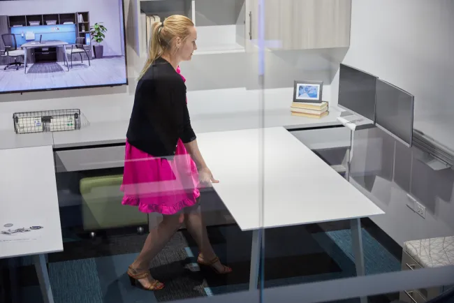 Calibrate Community Worksurface on Rolling Track