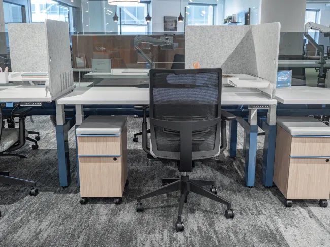 NeoCon 2023 Encounter with H-Leg