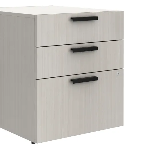 Calibrate and L Series Storage L Pull in Black