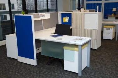 Divi Open Plan Panel System with Calibrate Storage Divider