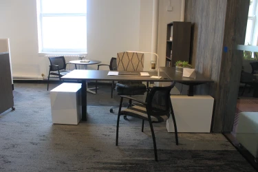 NeoCon 18 Calibrate Height Adjustable Office with Calibrate Storage and Grafton Side Seating